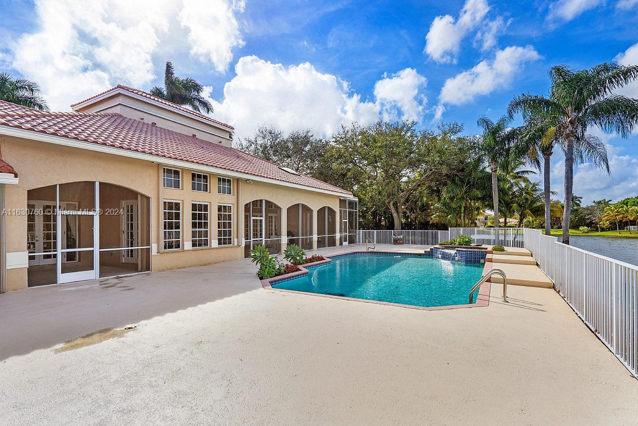 Building Photo - 7701 Salem Ln