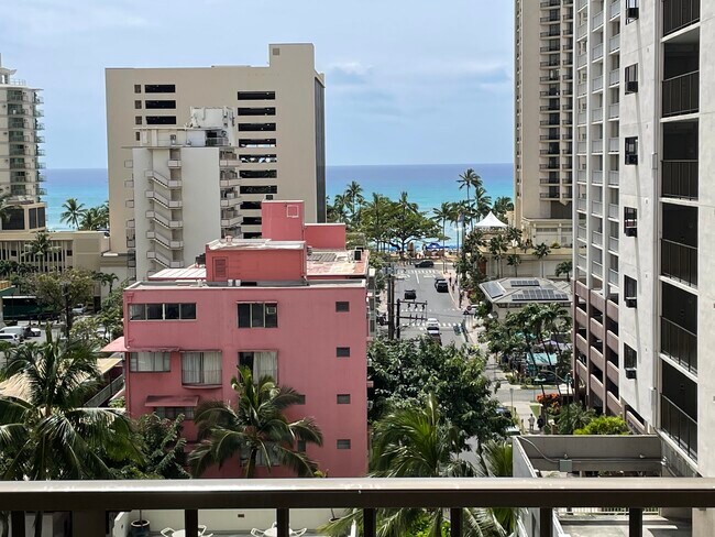 Building Photo - 2440 Kuhio Ave