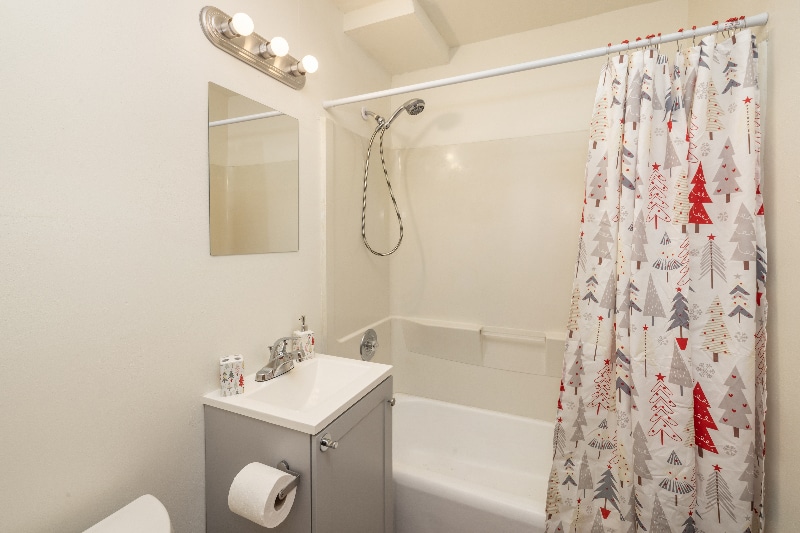 Building Photo - 5823 N 65th St