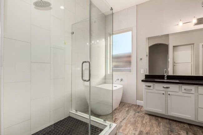 Building Photo - 4326 E Cloudburst Ct