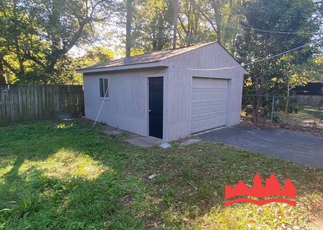 Building Photo - 4229 Westover Ave