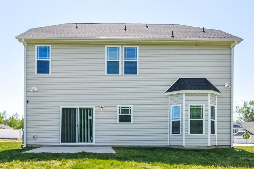 Building Photo - 229 Darecrest Ln