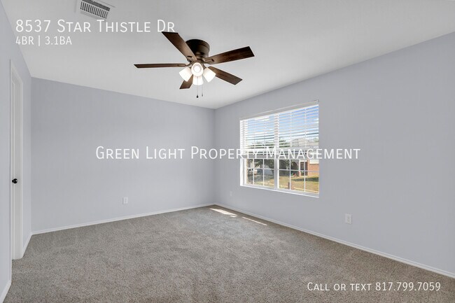 Building Photo - 8537 Star Thistle Dr