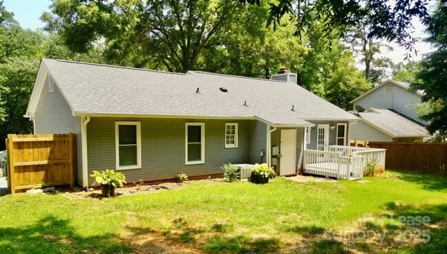 Building Photo - 6613 Farrington Ln