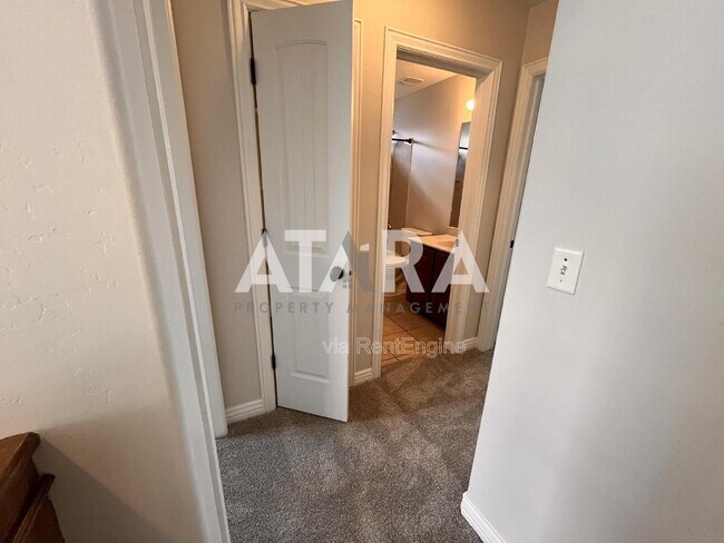 Building Photo - 7845 Ruby Valley Dr