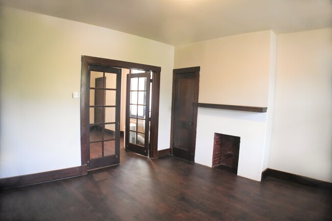 Living room, entry to Dining room - 227 Maytide St