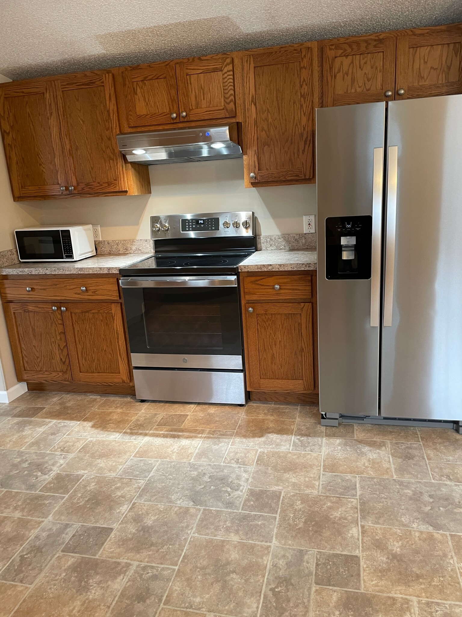 Kitchen - 2352 Saint Andrews Dr