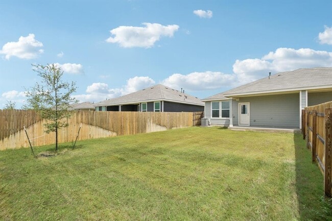 Building Photo - 599 Arnold Lp
