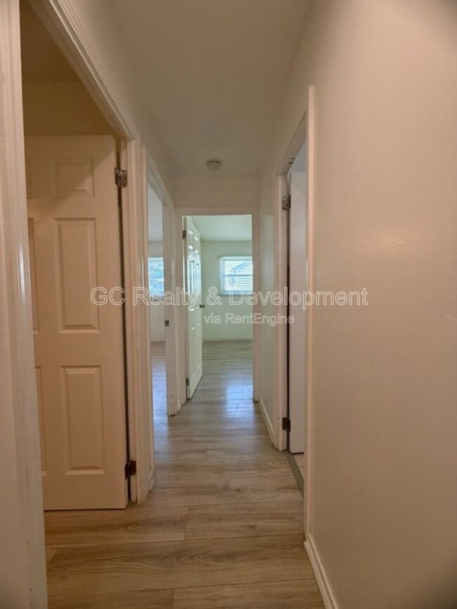 Building Photo - 14949 Highland Ave