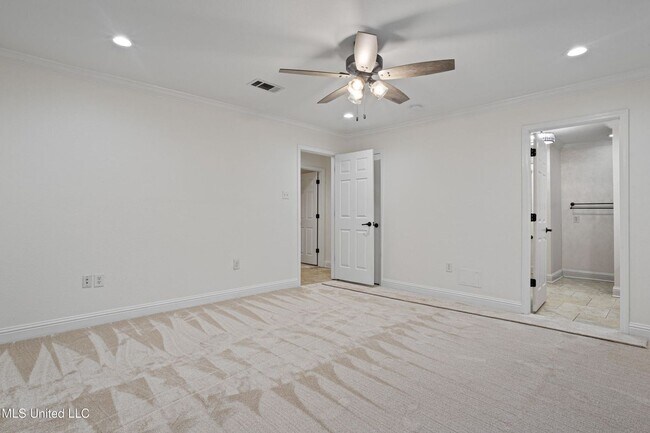 Building Photo - Beautifully Remodeled Home in Historic Gulf Hills, Golf Course Community!