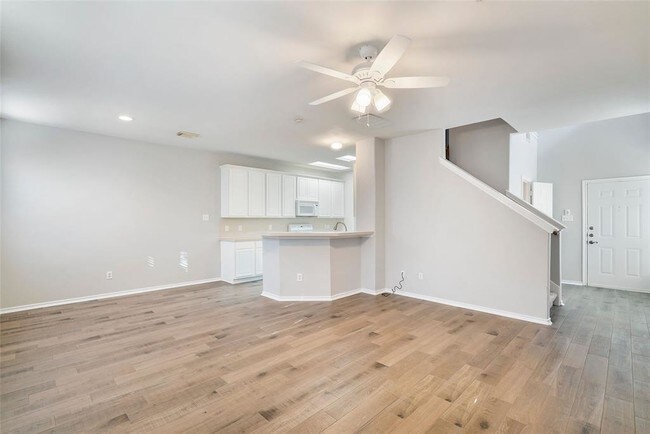 Building Photo - 123 N Camellia Grove Cir