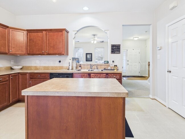 Building Photo - 13625 Baycraft Terrace