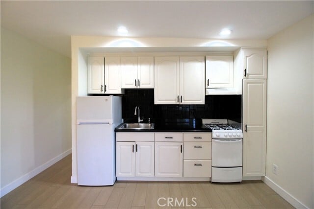 Building Photo - 22668 MacFarlane Dr