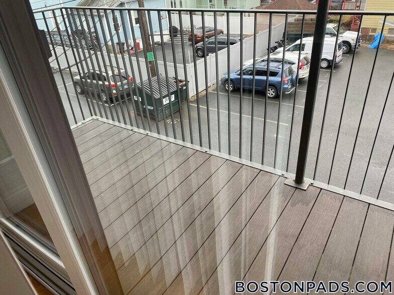 Building Photo - 134 Summer St