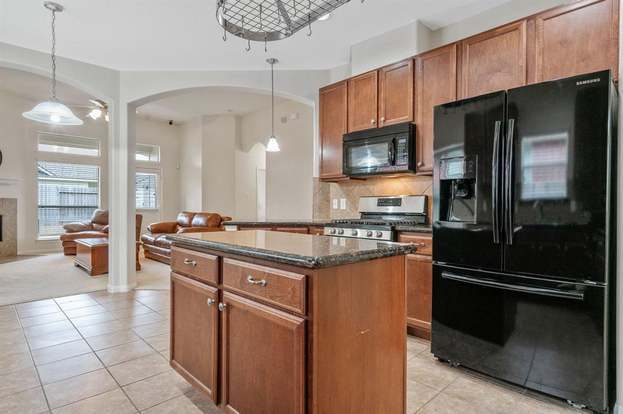 Building Photo - 10030 Arcadian Spgs Ln