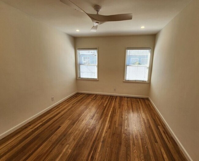 Building Photo - 12219 Ocean Park Blvd