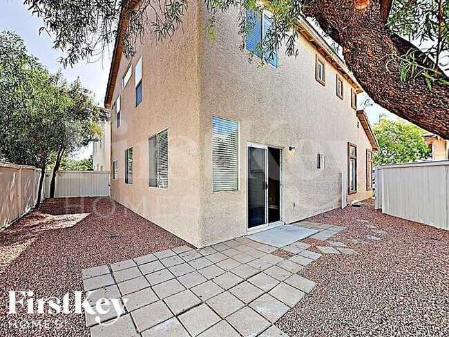 Building Photo - 4714 English Lavender Ave