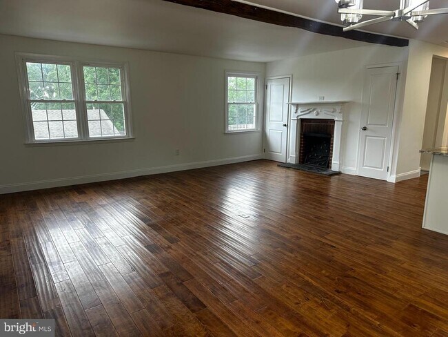Building Photo - 1009 Davis Grove Rd