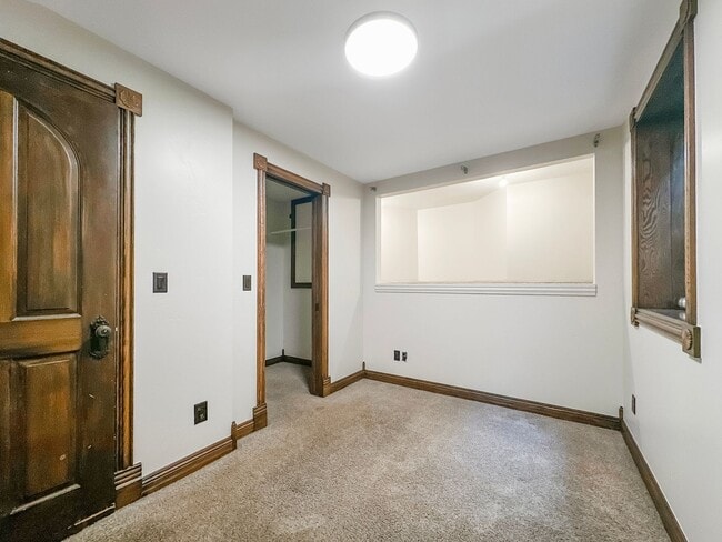 Building Photo - 301 S French St