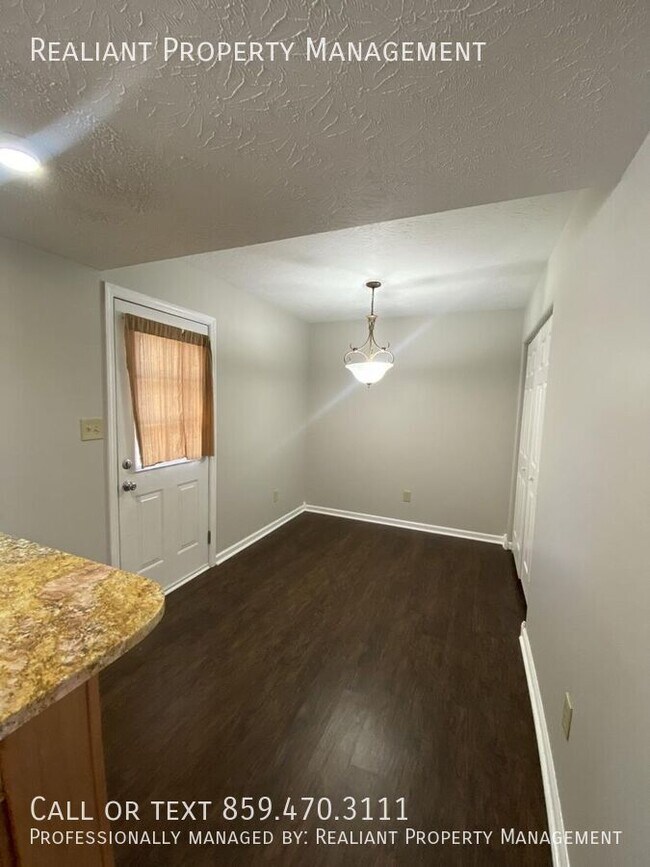 Building Photo - 2921 Blairdon Cir