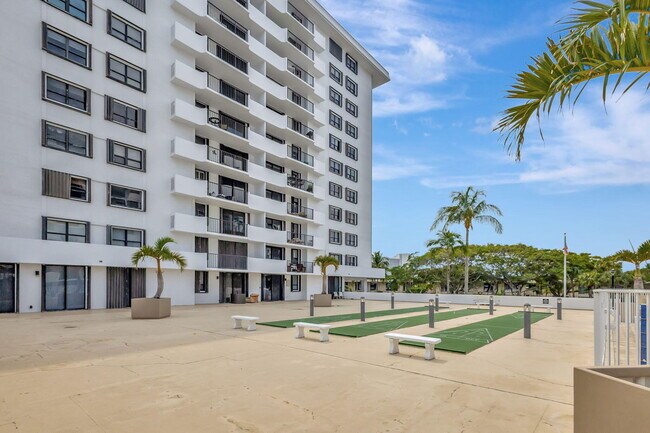 Building Photo - 1208 Marine Way