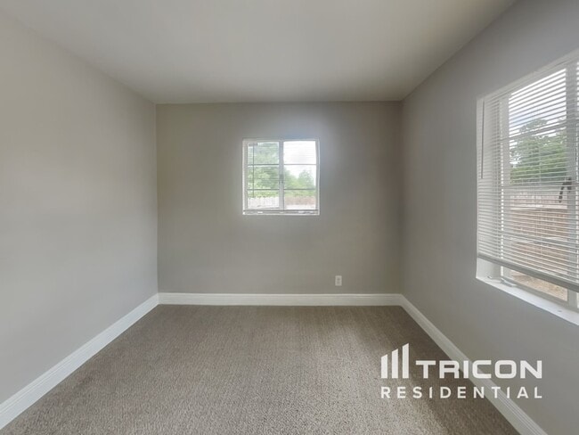 Building Photo - 5930 66th Terrace