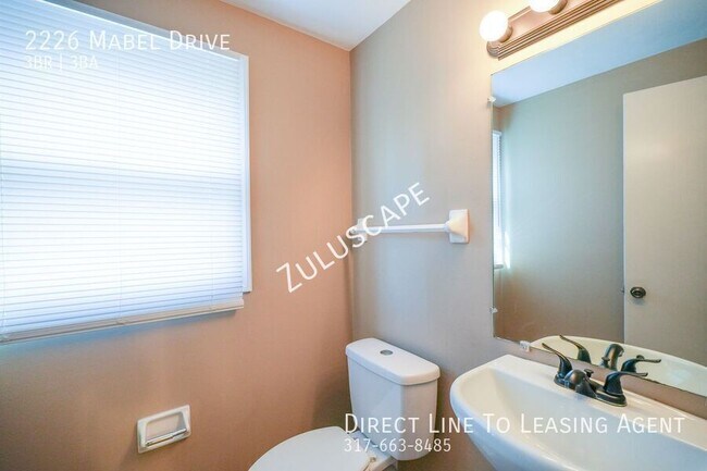 Building Photo - 2226 Mabel Dr