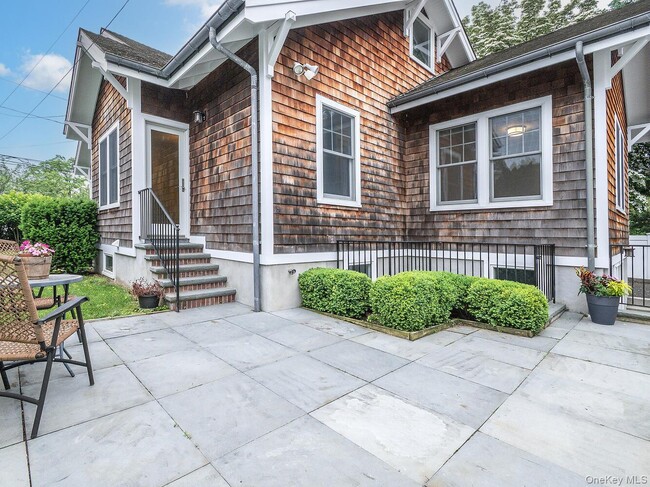 Building Photo - 29 Birch St