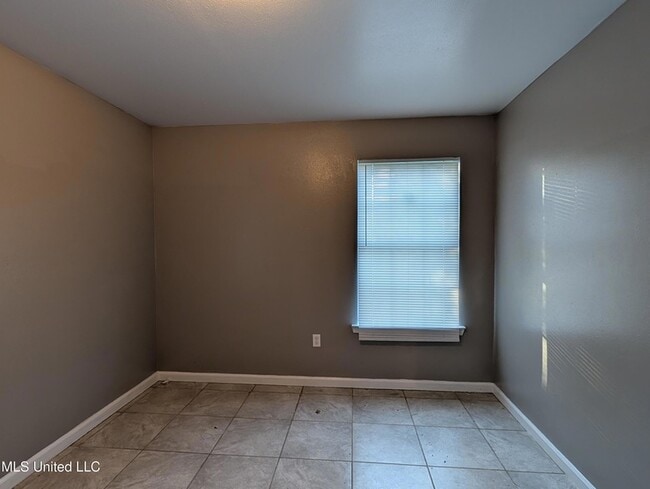 Building Photo - 2909 57th Ave