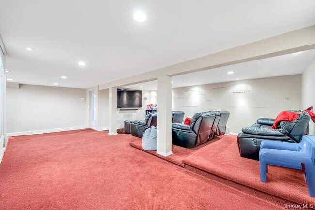 Building Photo - 2327 Cleveland St