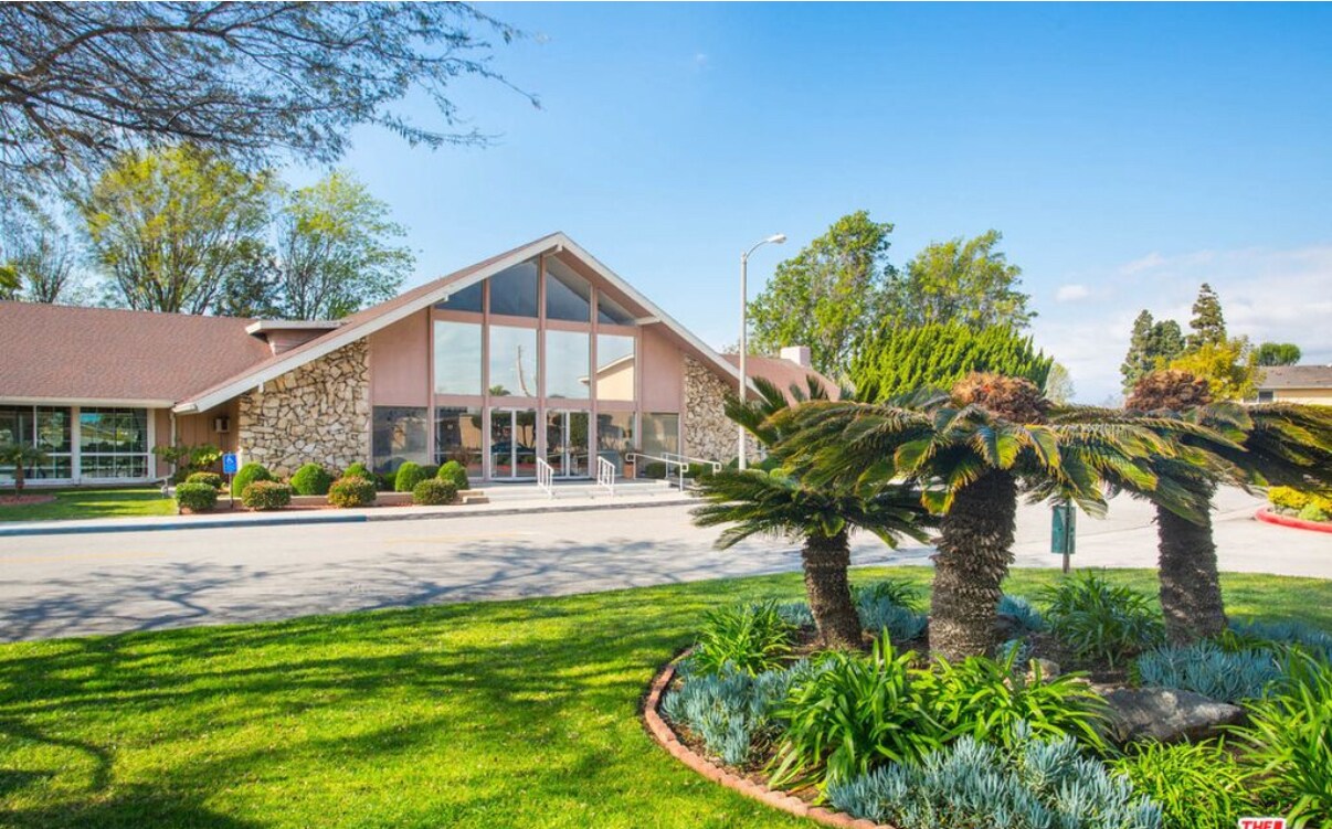 Building Photo - 3500 W Manchester Blvd