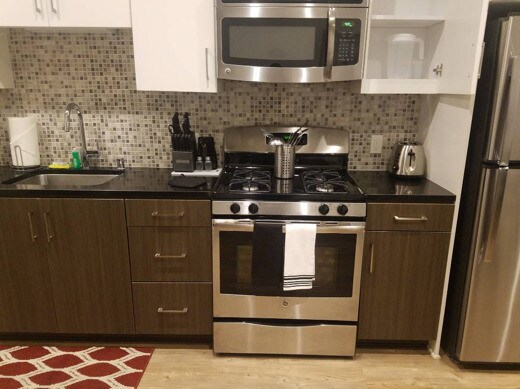 Kitchen - 17134 Millikan Ave