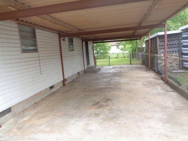 Building Photo - 6406 Pecan Ave