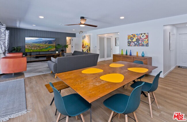 Building Photo - 2660 N Farrell Dr