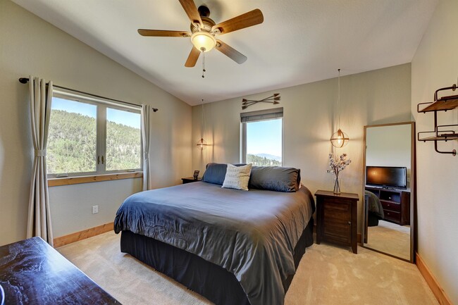 Building Photo - 1224 Lodgepole Dr