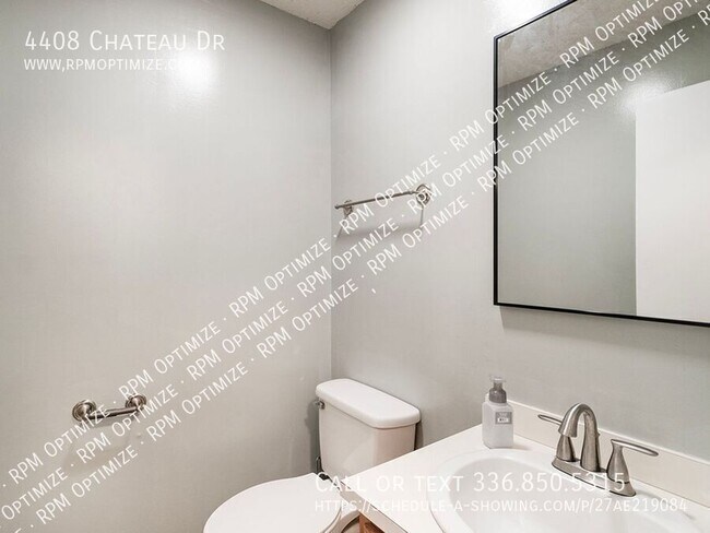 Building Photo - 4408 Chateau Dr