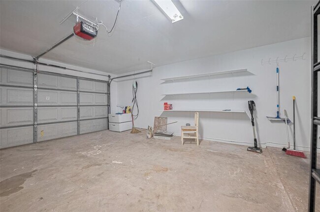 Building Photo - 3407 Hillstone Dr