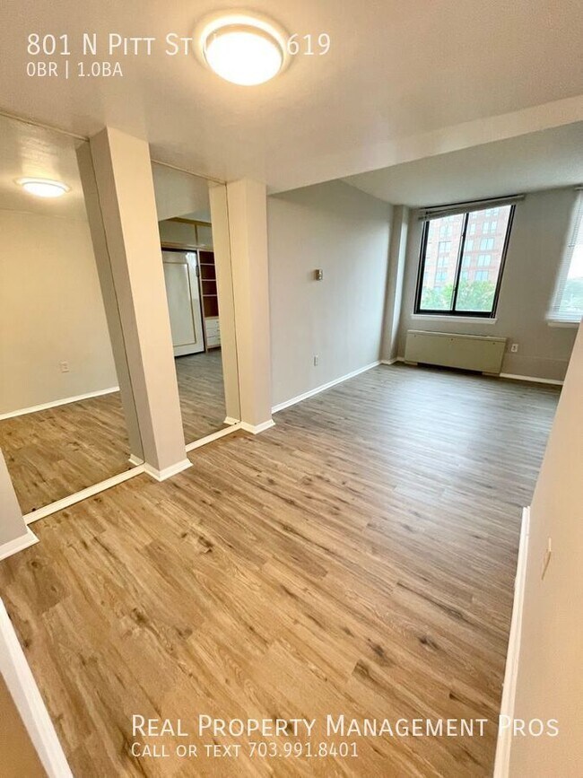 Building Photo - 801 N Pitt St