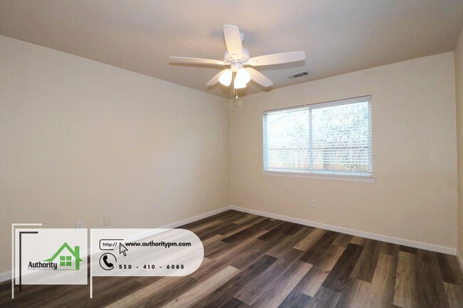 Building Photo - 3757 Main St