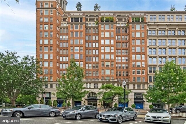 Building Photo - 601 Pennsylvania Ave NW