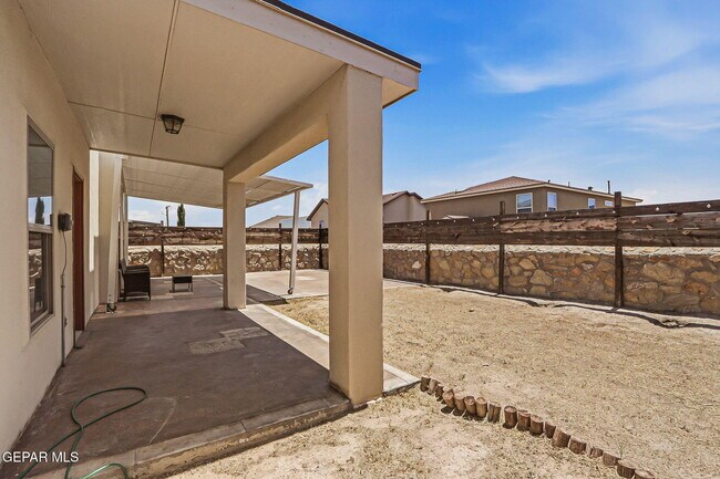 Building Photo - 12580 Arrow Weed Dr