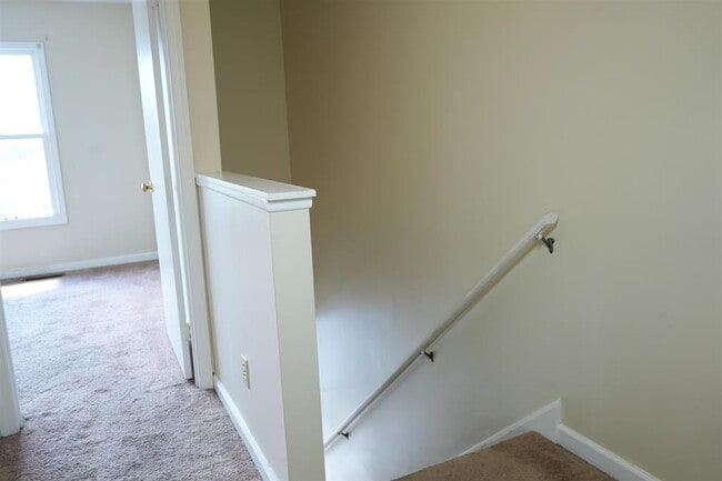 Building Photo - 832 Vine St