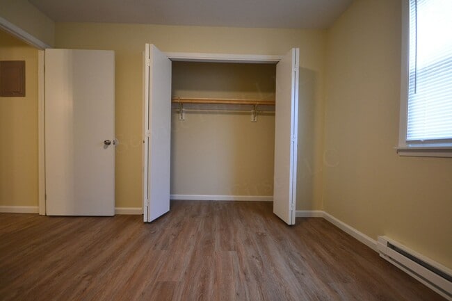 Building Photo - Cross Timbers Apartment
