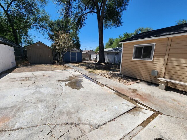 Building Photo - Affordable House! Large Dog OK! FREE 1 month hold option!