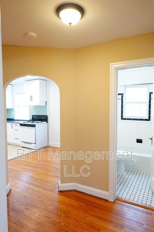 Building Photo - 8207 Garland Ave