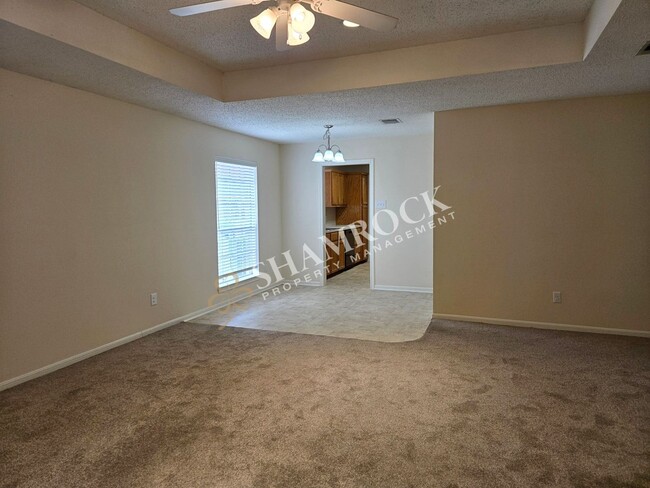 Building Photo - Park Place Duplex