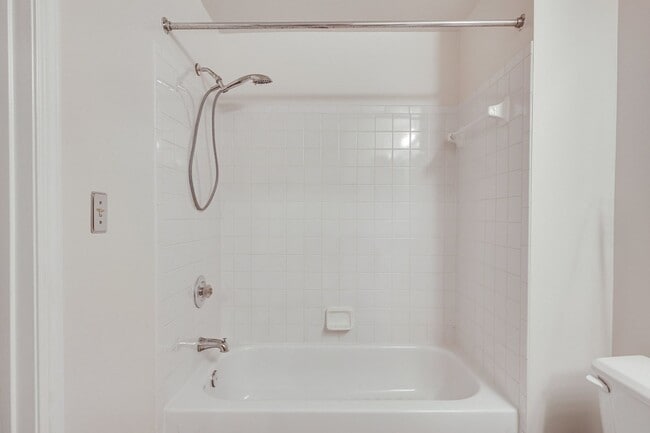 Building Photo - Ideally located near the Metro and Tysons ...