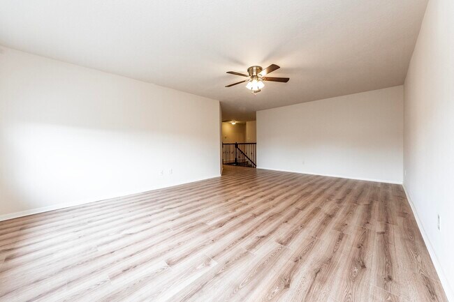 Building Photo - 913 Boxelder Pointe