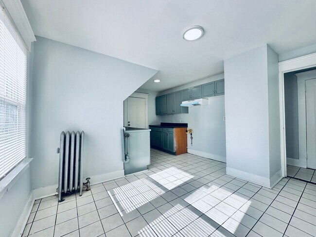 Building Photo - 62-64 Sheldon Terrace