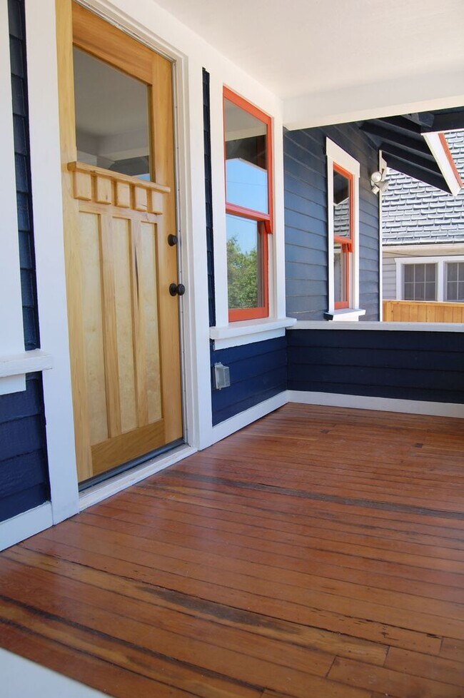 Building Photo - FIGUEROA